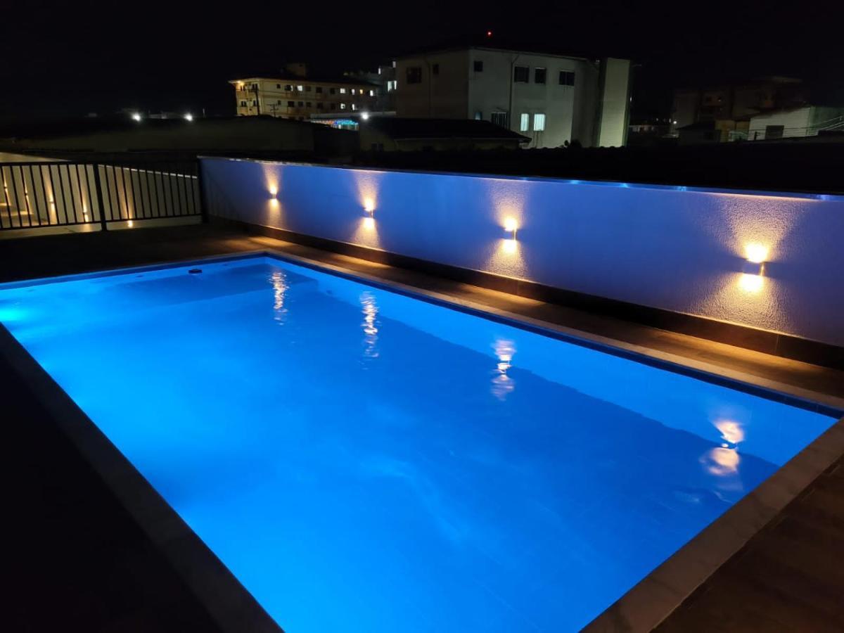 Apartamento Com Piscina No Centro Διαμέρισμα Ubatuba Εξωτερικό φωτογραφία